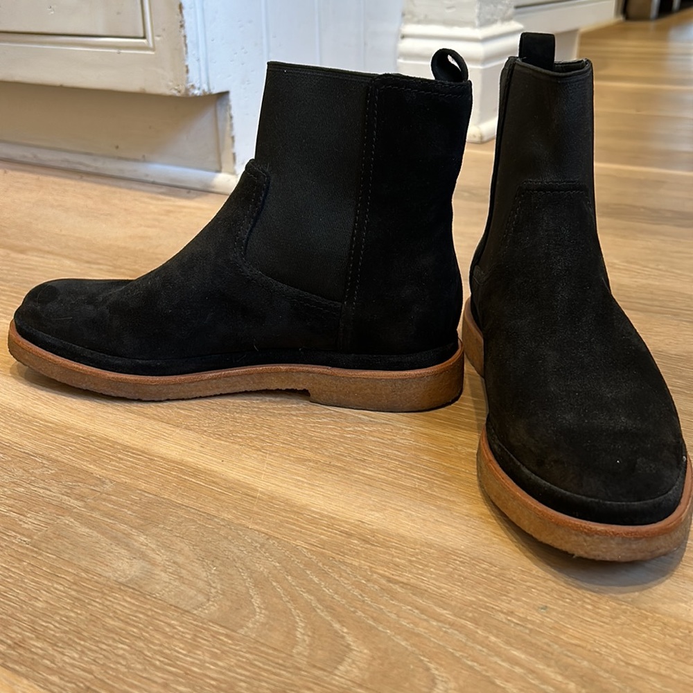 Vince Suede Litton Chelsea Boots